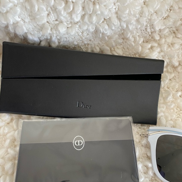 Dior sunglasses - Picture 2 of 7